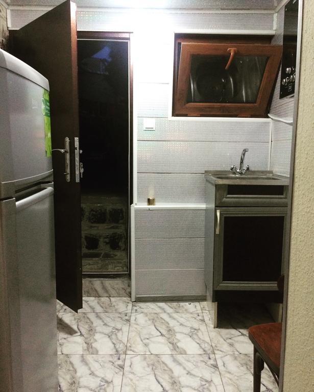 Lelas Apartment Tbilisi Buitenkant foto
